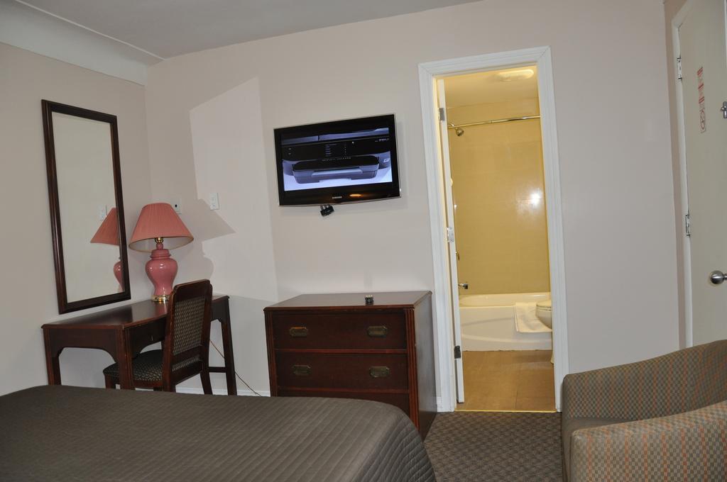 Royal Inn Burlington Phòng bức ảnh